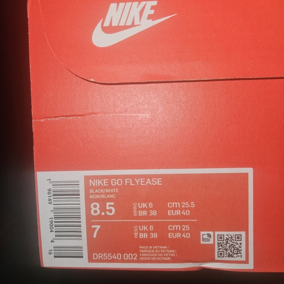 Nike Go Flyease Women's Athletic Shoe - Picture 2 of 5